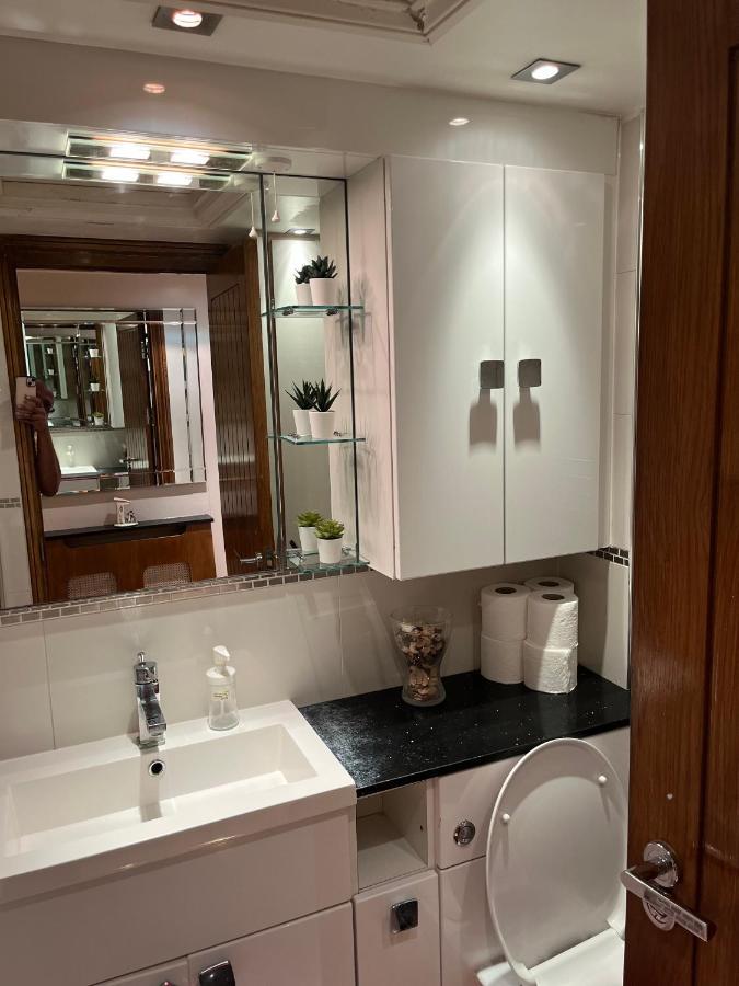 Stunning 1 Bedroom In Stunning Location - Mayfair Area ลอนดอน ภายนอก รูปภาพ